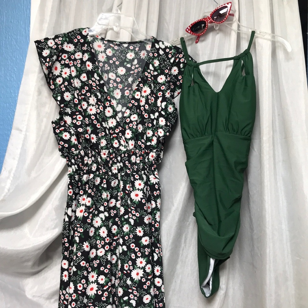Felnart green swimsuit